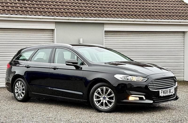 Used Ford Mondeo Zetec 150 HP (110 kW) 2018 Black Estate