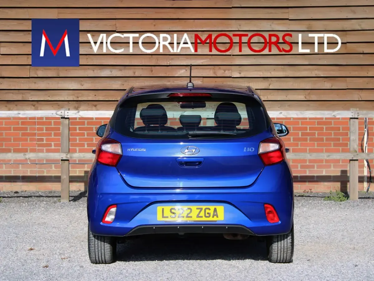 Used Hyundai i10 SE 67 HP (49 kW) 2022 Blue Hatchback
