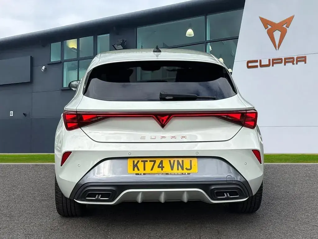 Used Cupra Leon 150 HP (110 kW) 2025 Grey Hatchback