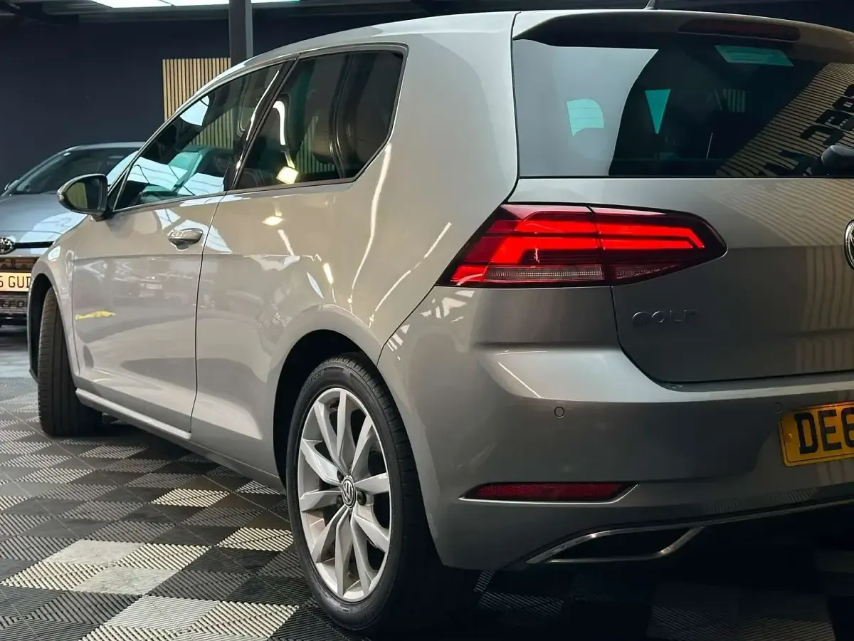 Used VW Golf VII GT 150 HP (110 kW) 2017 Silver Hatchback