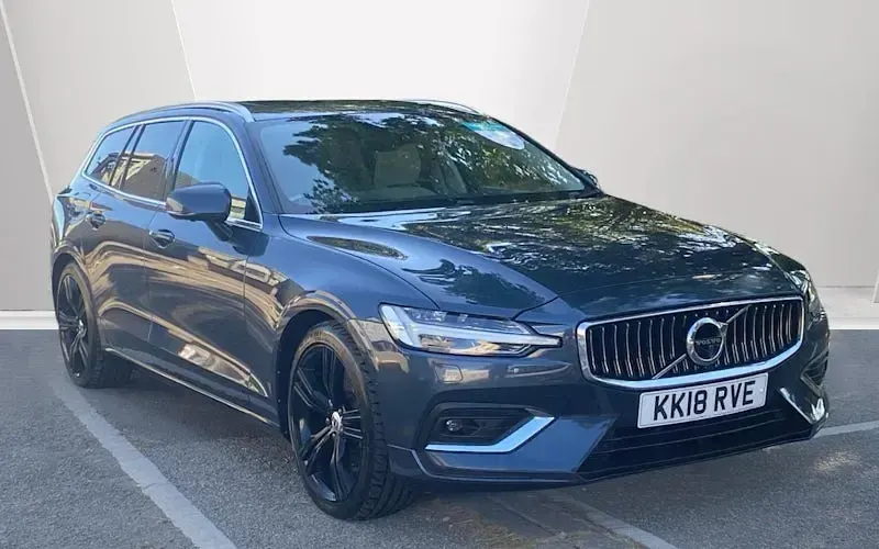Used Volvo V60 Inscription 150 HP (110 kW) 2019 Estate