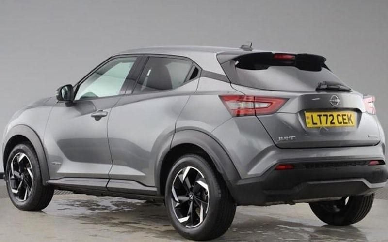 Used Nissan Juke N-Connecta 143 HP (105 kW) 2023 Grey SUV