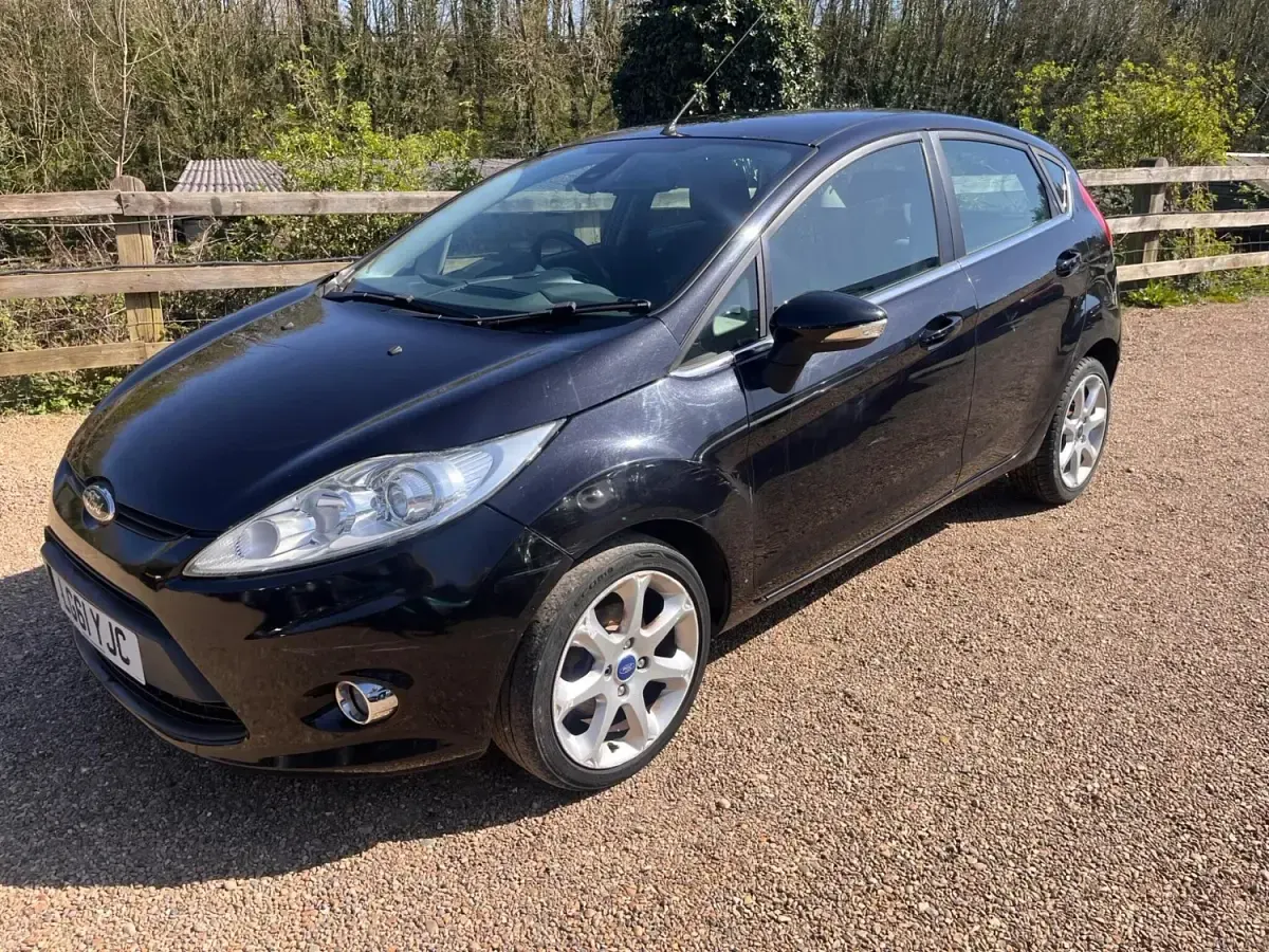 Usado Ford Fiesta 2011 Preto Citadino