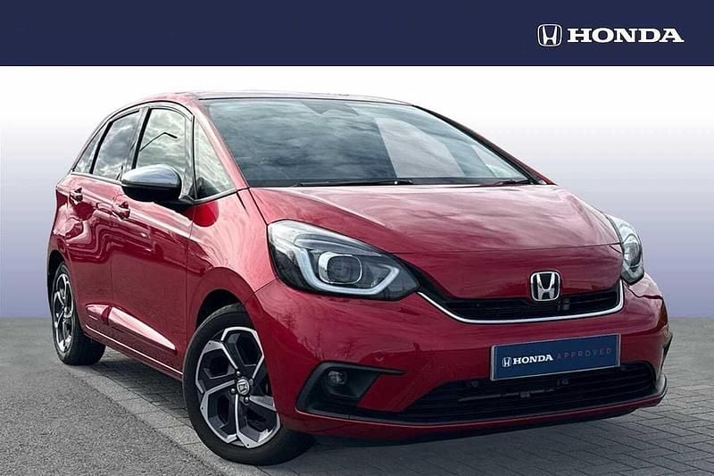 Used Honda Jazz Hybrid 109 HP (80 kW) 2021 Red Hatchback