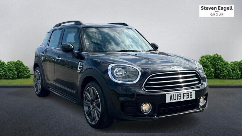 Black Used 2019 Mini Cooper Countryman Exclusive SUV | £16,425 (Fair price) - Image 1/4
