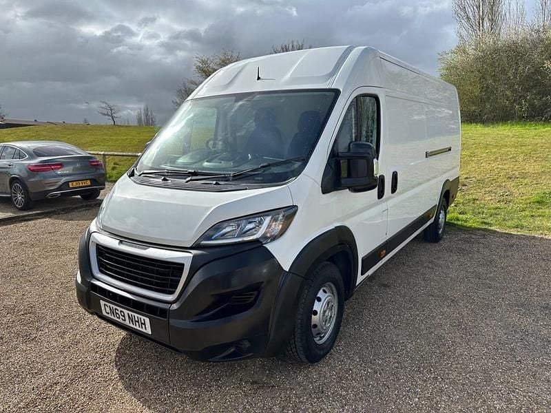 Used Peugeot Boxer S 140 HP (102 kW) 2019 White Van