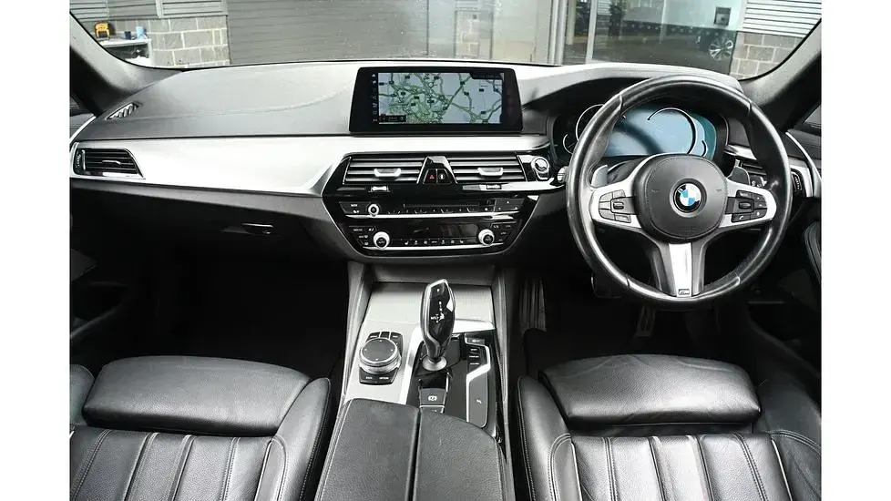 Used BMW 540 M Sport 335 HP (246 kW) 2018 Grey Estate
