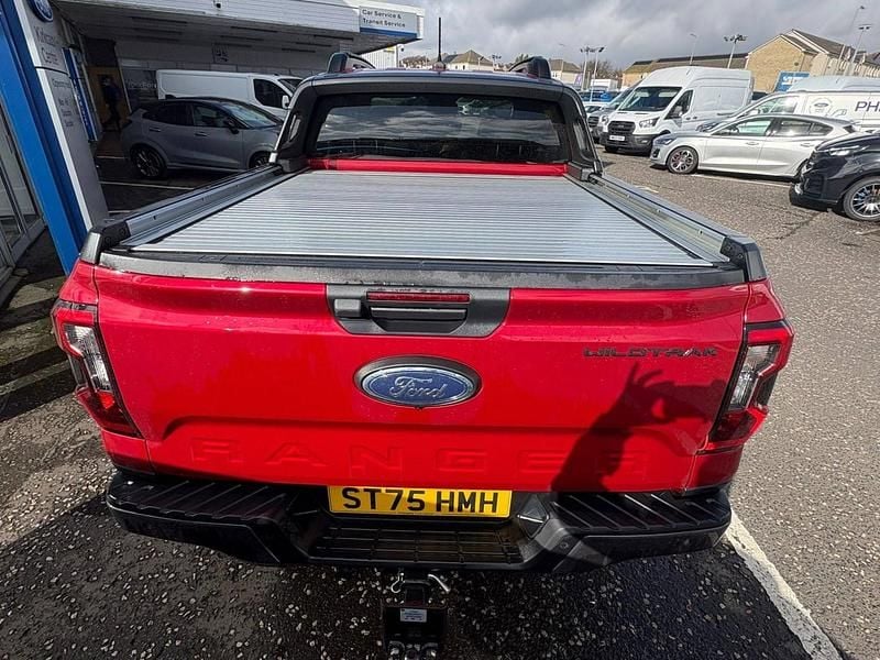 Used Ford Ranger Wildtrack 281 HP (206 kW) 2025 Red Pickup