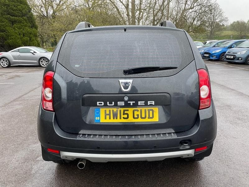 Used Dacia Duster Lauréate 110 HP (80 kW) 2015 Grey SUV