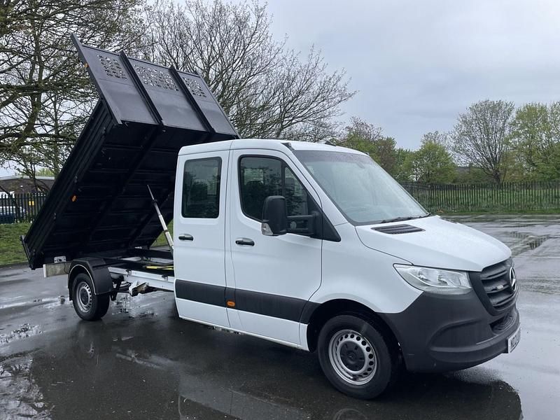 Usado Mercedes Sprinter 140 HP (102 kW) 2021 Branco Van