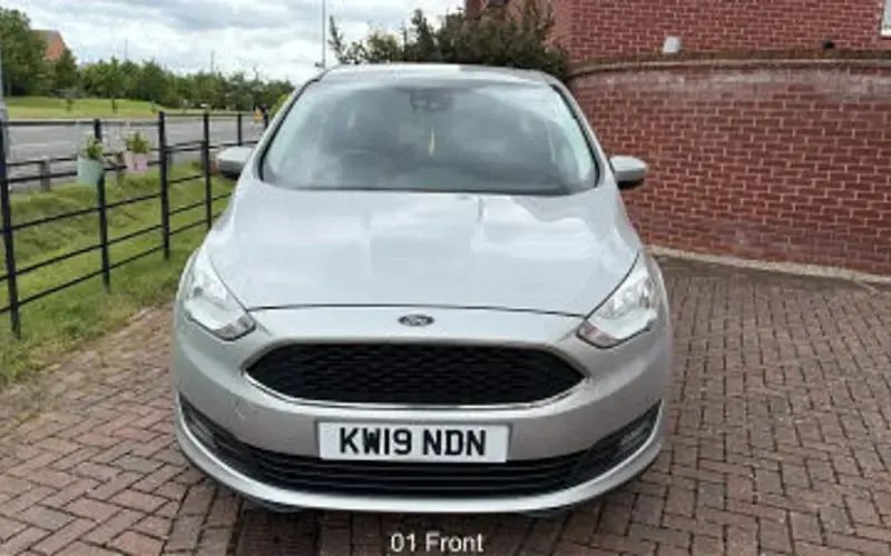 Używany Ford C-MAX Zetec 101 KM (74 kW) 2019 Minivan