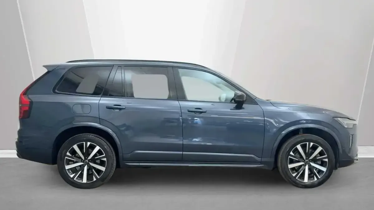 Used Volvo XC90 Plus 455 HP (334 kW) 2025 Blue SUV