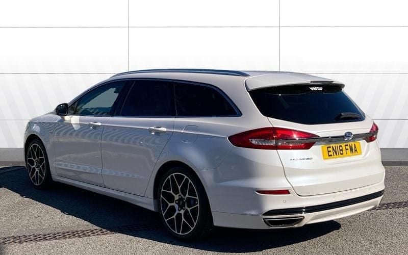 Used Ford Mondeo Titanium 240 HP (176 kW) 2017 White Estate