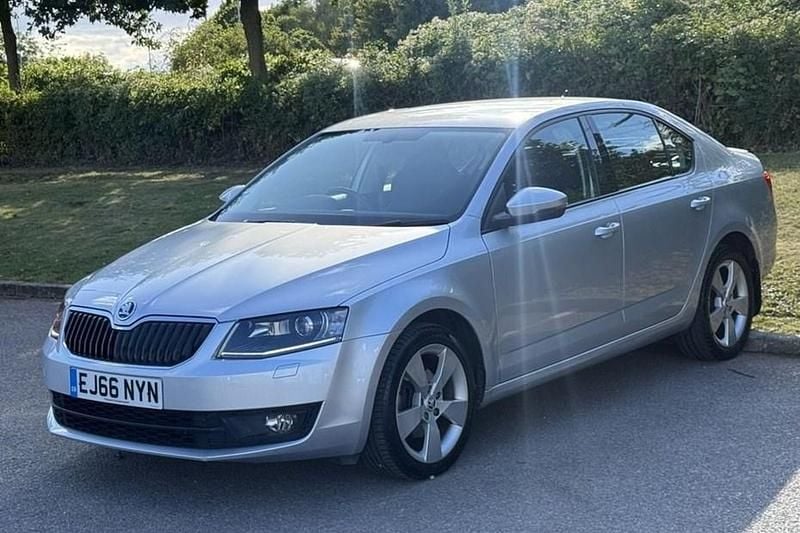 Silver Used 2016 Skoda Octavia Sport Hatchback | £8,800 (Good price) - Image 1/1