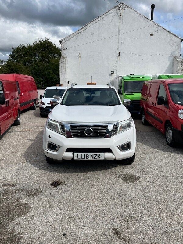White Used 2018 Nissan Navara Tekna Pickup | £7,699 - Image 1/4