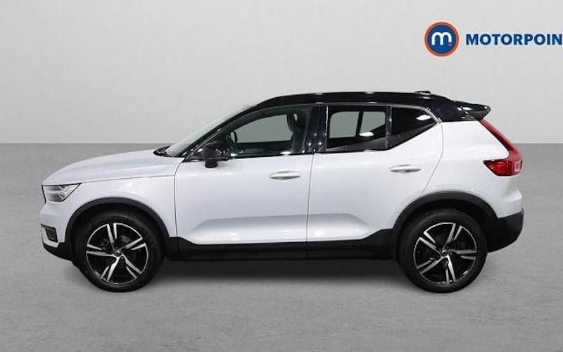 Used Volvo XC40 R-Design 163 HP (119 kW) 2021 Silver SUV