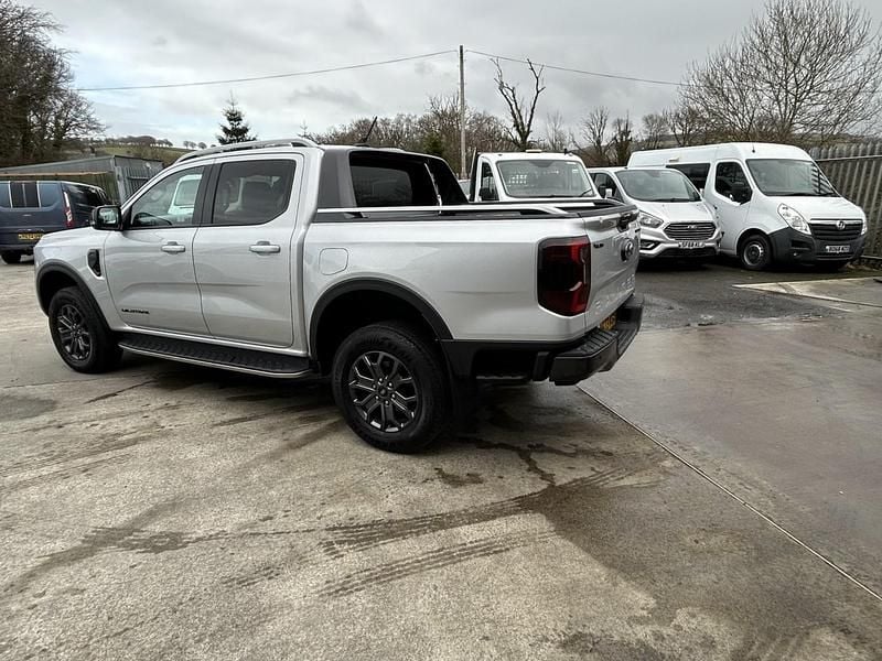 Used Ford Ranger Wildtrack 205 HP (150 kW) 2023 Silver Pickup