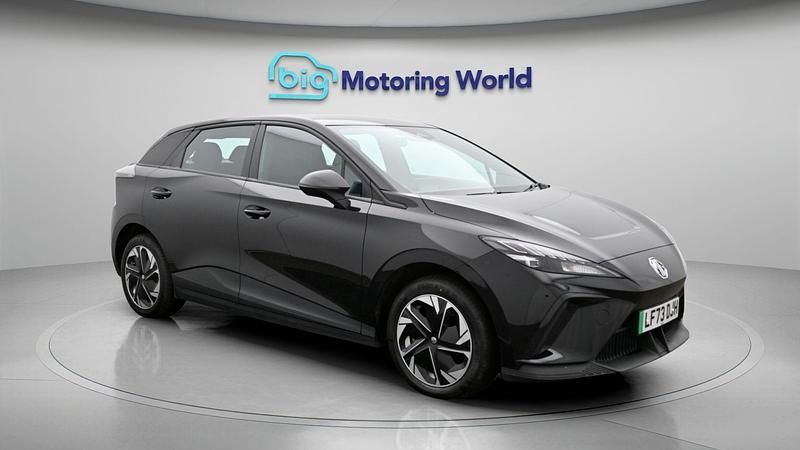 Used MG MG4 EV SE 319 kW (435 HP) 2023 Black Hatchback