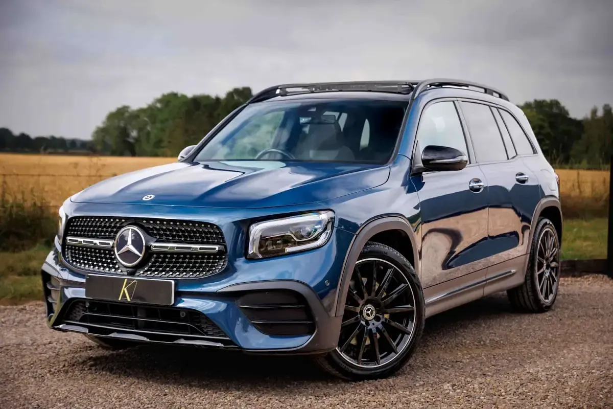 Used Mercedes GLB220 AMG line 2023 Blue SUV