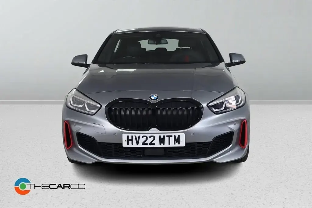 Begagnad BMW 128 Comfort Edition 2022 Grå Halvkombi