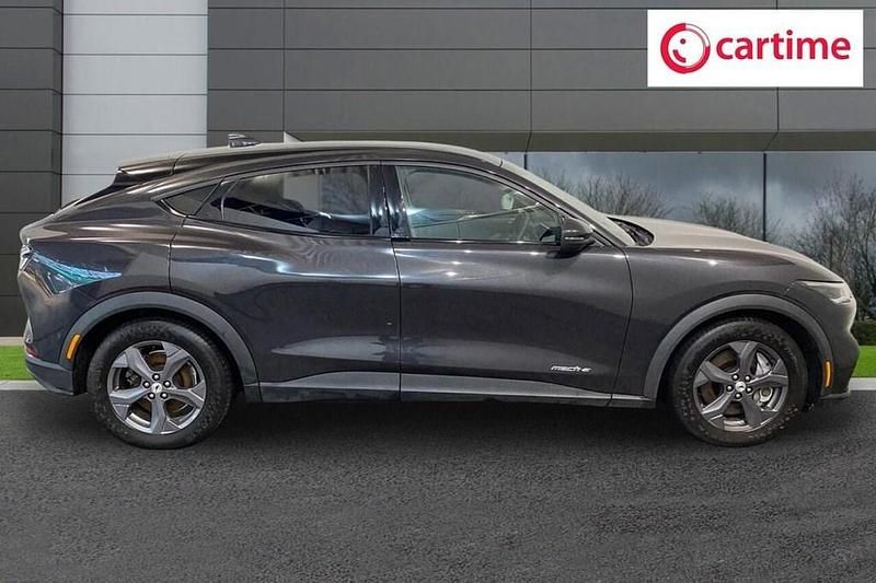 Begagnad Ford Mustang Standard Range 269 HK (197 kW) 2022 Grå SUV