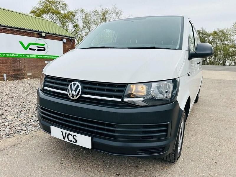 Begagnad VW Transporter Startline 2019 Vit Van