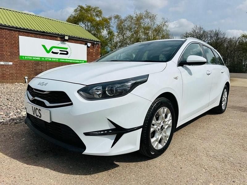 Used Kia Ceed Sportswagon 2022 White Estate