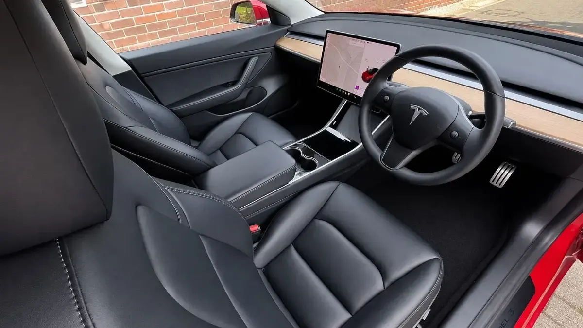 Used Tesla Model 3 Performance 72 kW (99 HP) 2019 Red Sedan