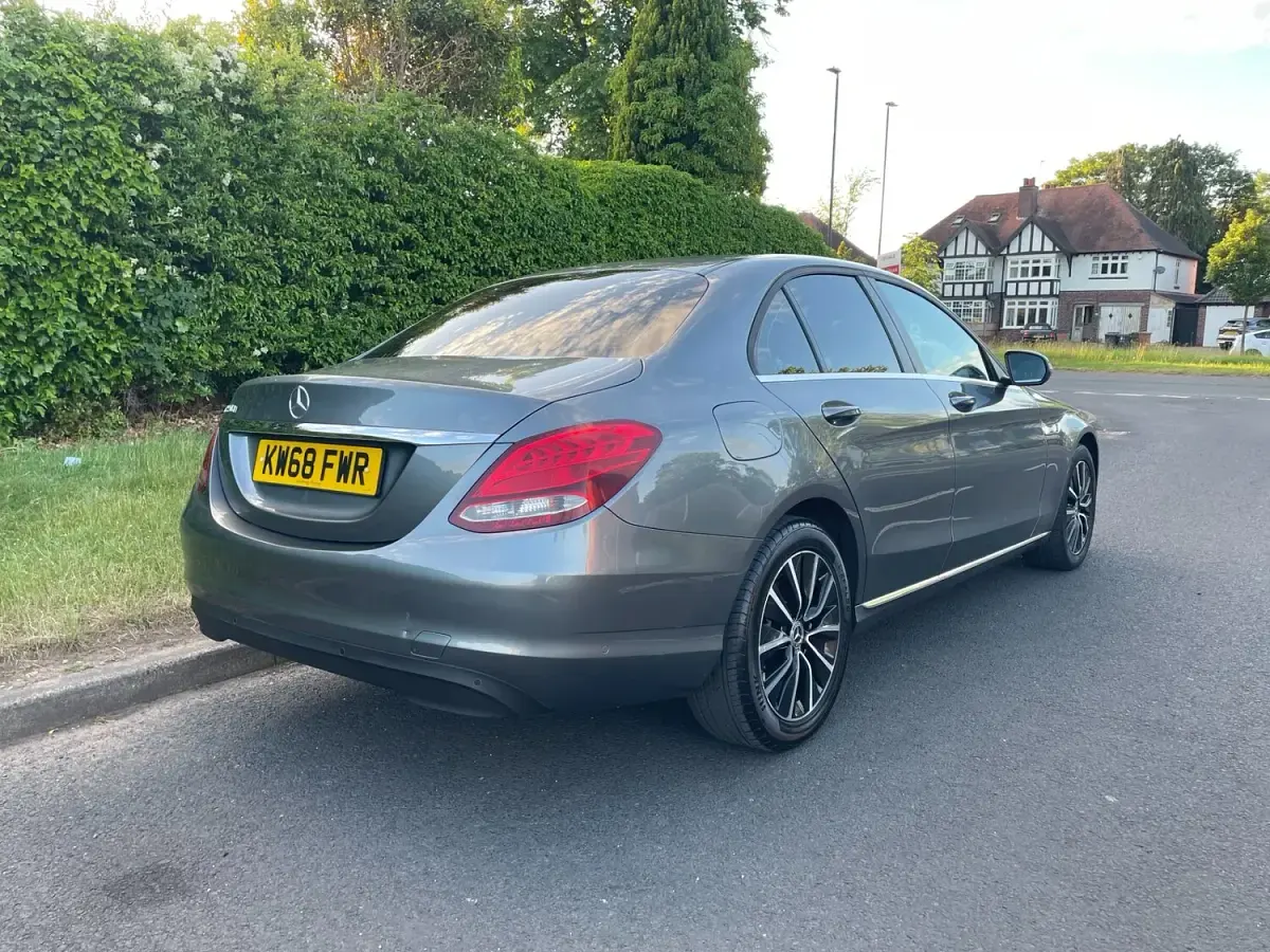 Used Mercedes C220 SE 194 HP (142 kW) 2018 Grey Sedan