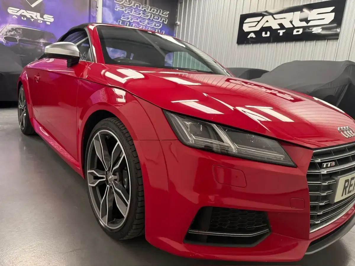 Used Audi TT Roadster Performance 310 HP (228 kW) 2015 Red Cabriolet