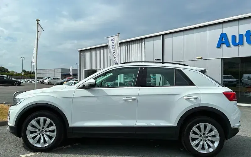 Used VW T-Roc SE 110 HP (80 kW) 2021 SUV
