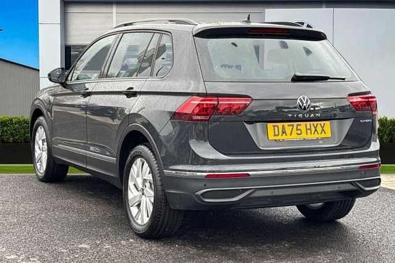 New VW Tiguan Life 245 HP (180 kW) 2025 Grey SUV
