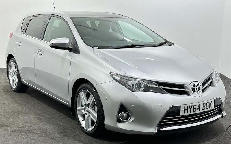 Used 2013 Toyota Auris Hatchback | £5,788 (Fair price) - Image 1/4