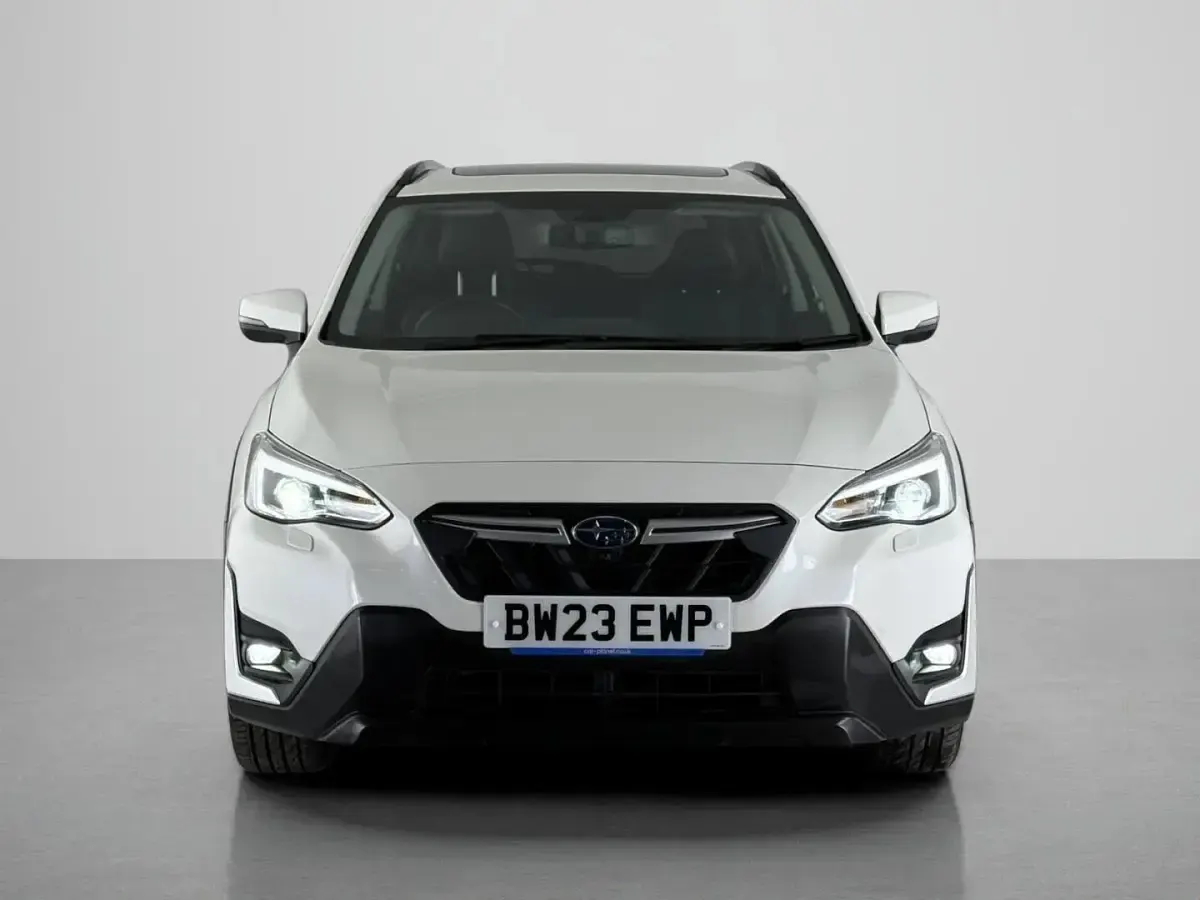 Used Subaru XV Premium 150 HP (110 kW) 2023 White SUV
