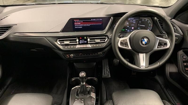 Used BMW 118 M Sport 138 HP (101 kW) 2021 Black Hatchback