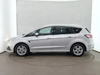 Used Ford S-MAX Titanium 150 HP (110 kW) 2022 Silver MPV