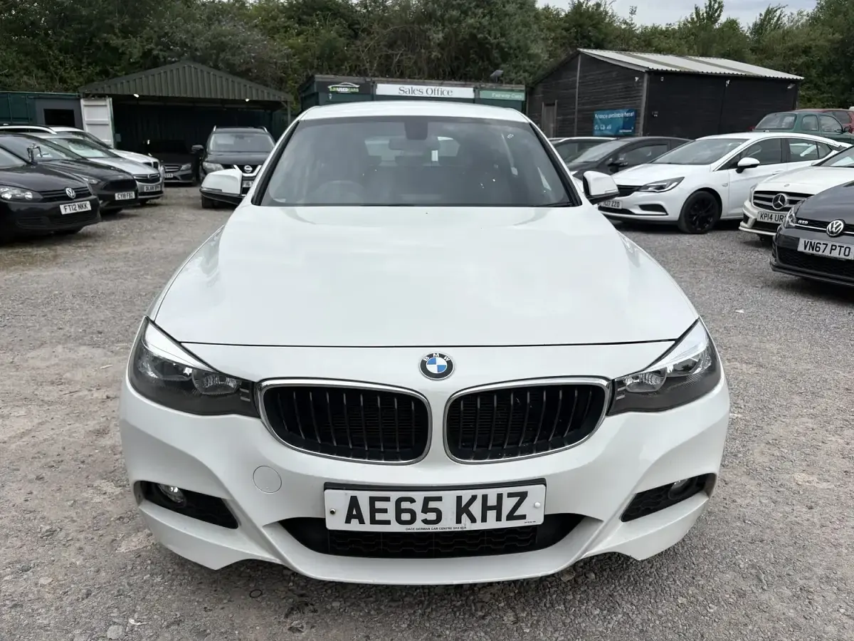 Used BMW 320 M Sport 190 HP (139 kW) 2015 White Hatchback