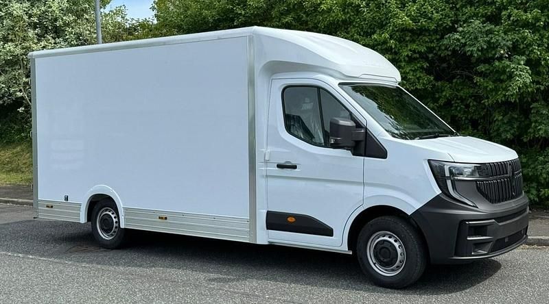 New Renault Master 150 HP (110 kW) 2026 White MPV