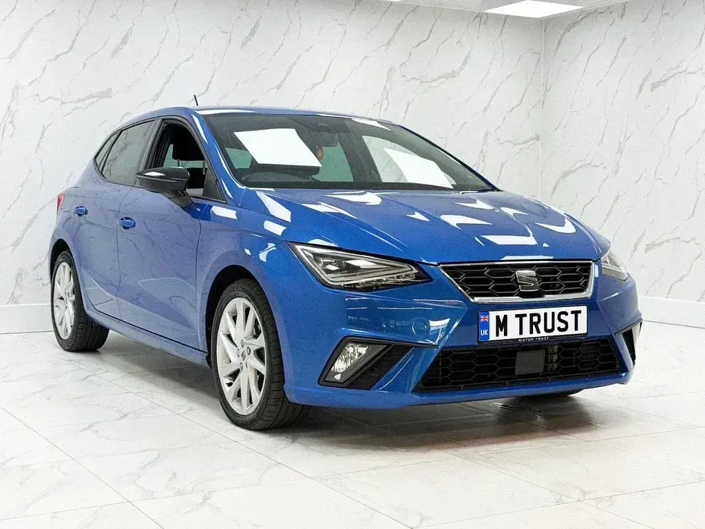 Used Seat Ibiza FR 95 HP (69 kW) 2024 Blue Hatchback