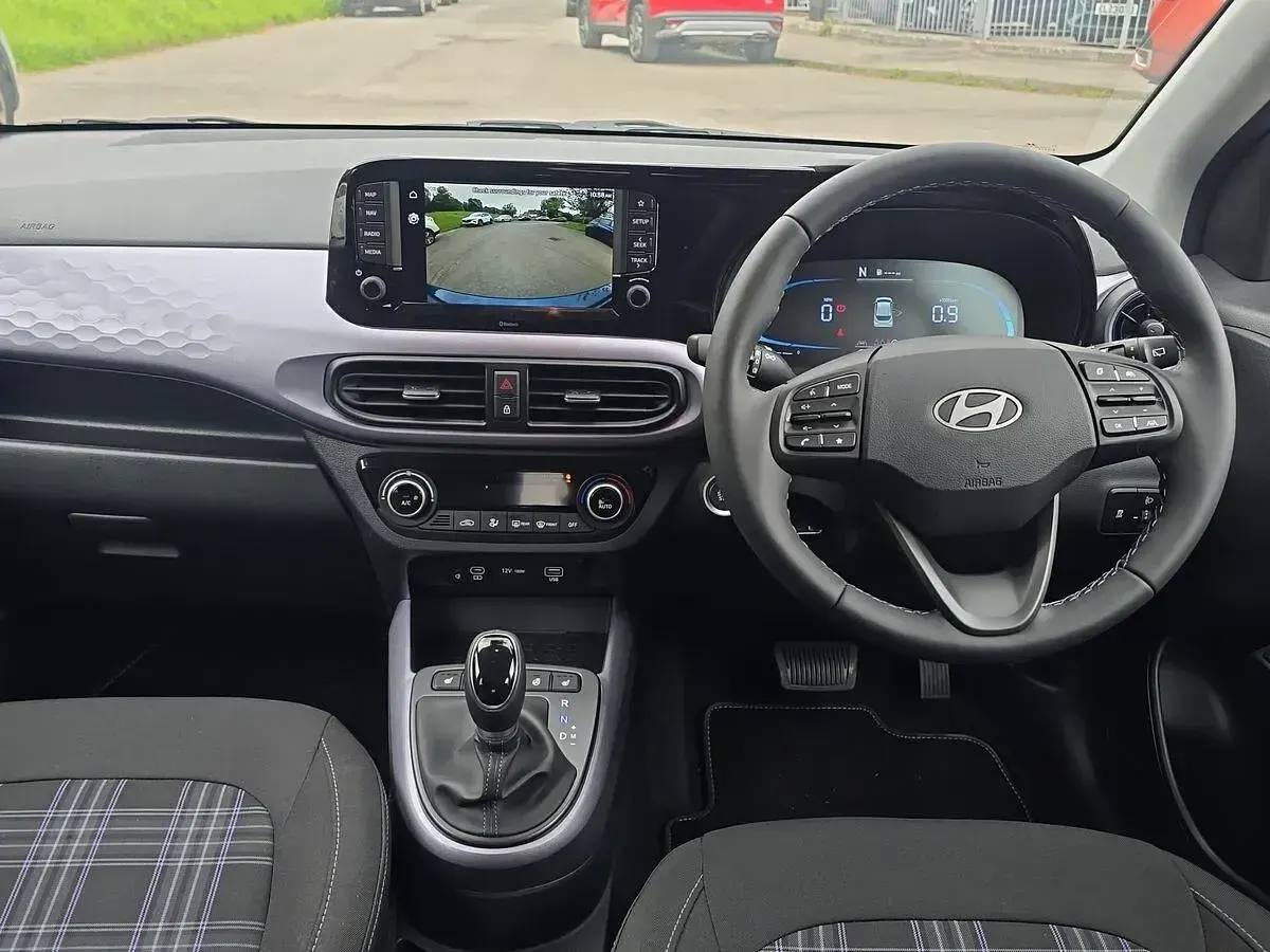 New Hyundai i10 Premium 90 HP (66 kW) 2026 Grey Hatchback