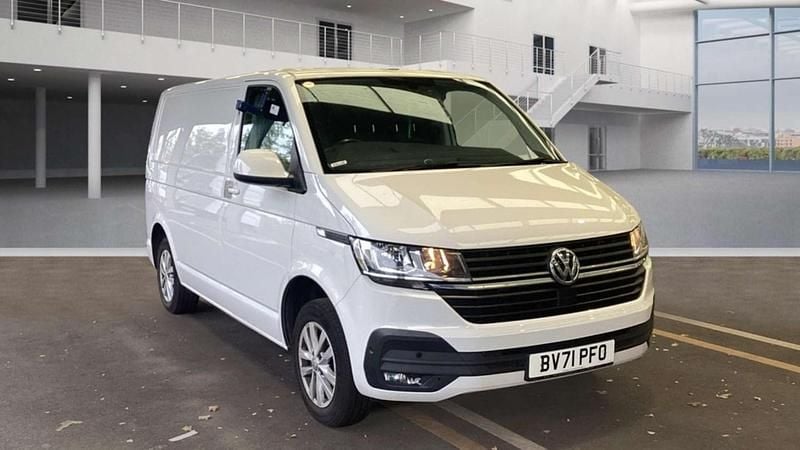White Used 2021 VW T6.1 Highline Van | £18,471 (Good price) - Image 1/4