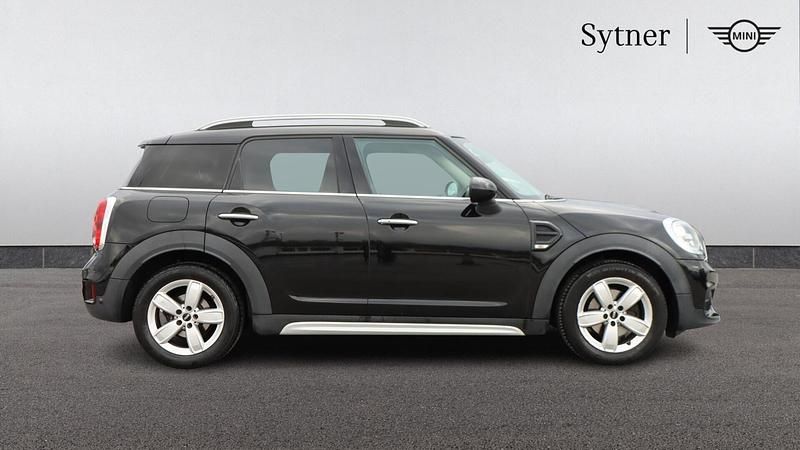 Begagnad Mini Cooper Countryman 134 HK (98 kW) 2017 Svart SUV
