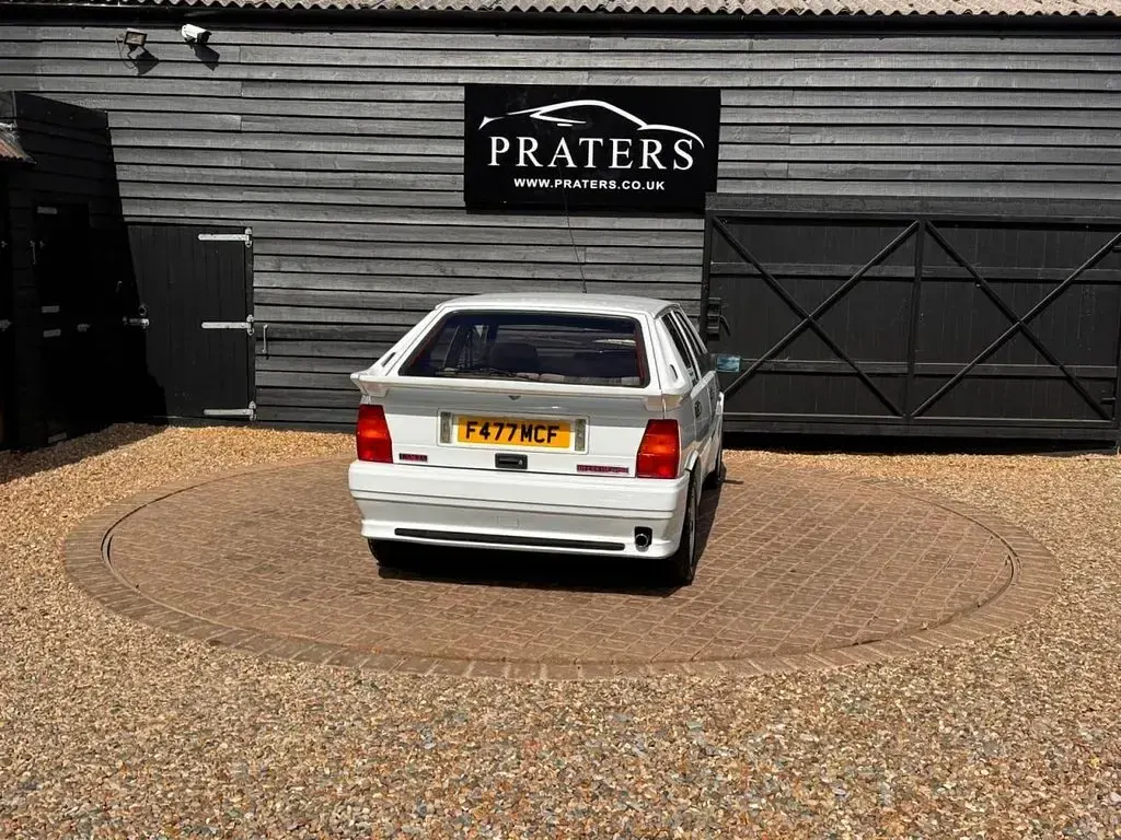 Used Lancia Delta 1988 White Hatchback