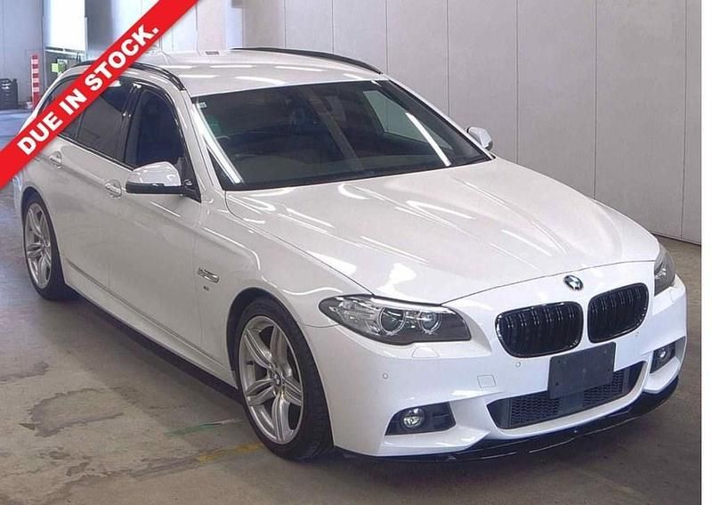 White Used 2014 BMW 520 M Sport Estate | £12,495 (A bit pricey) - Image 1/4