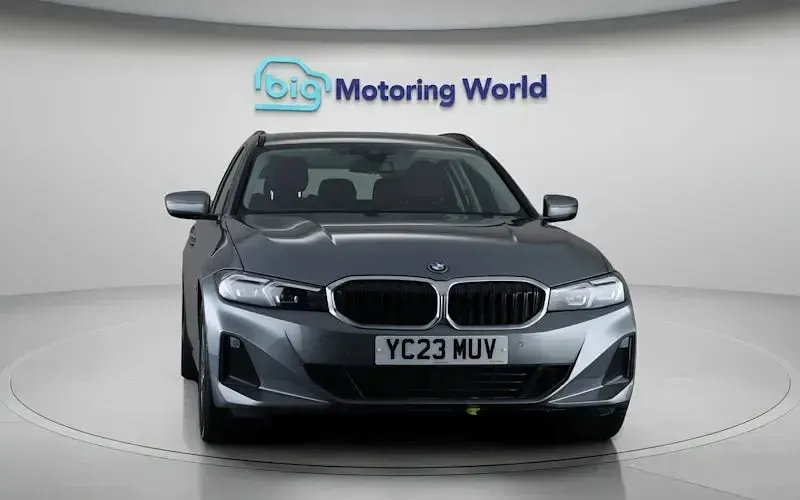 Used BMW 330e Sport Line 292 HP (214 kW) 2024 Estate