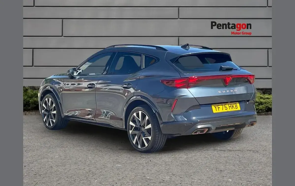 Used Cupra Formentor 200 HP (147 kW) 2025 Grey SUV