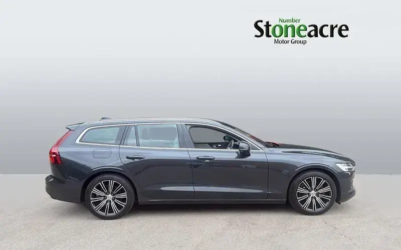 Used Volvo V60 Inscription 150 HP (110 kW) 2019 Estate