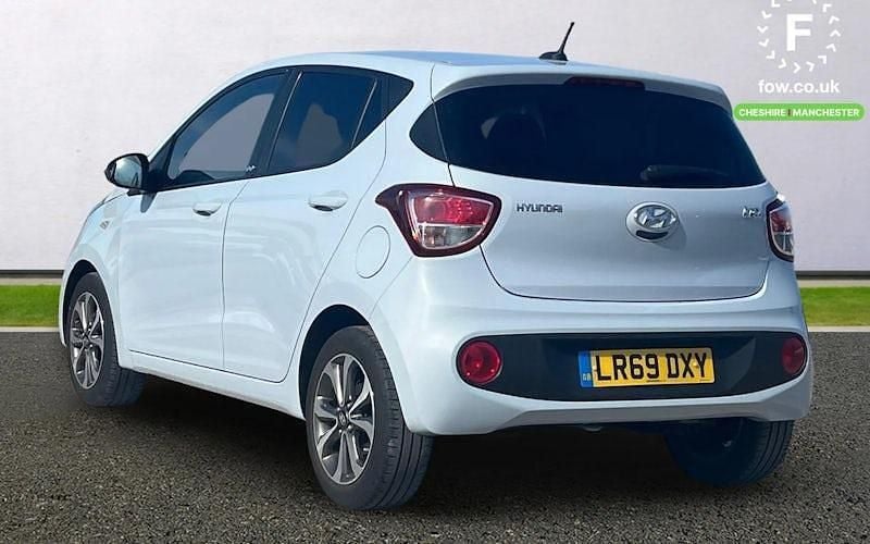 Used Hyundai i10 100 HP (73 kW) 2019 Grey Hatchback