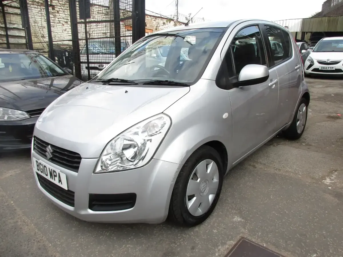 Używany Suzuki Splash GLS 86 KM (63 kW) 2010 Srebrny Hatchback
