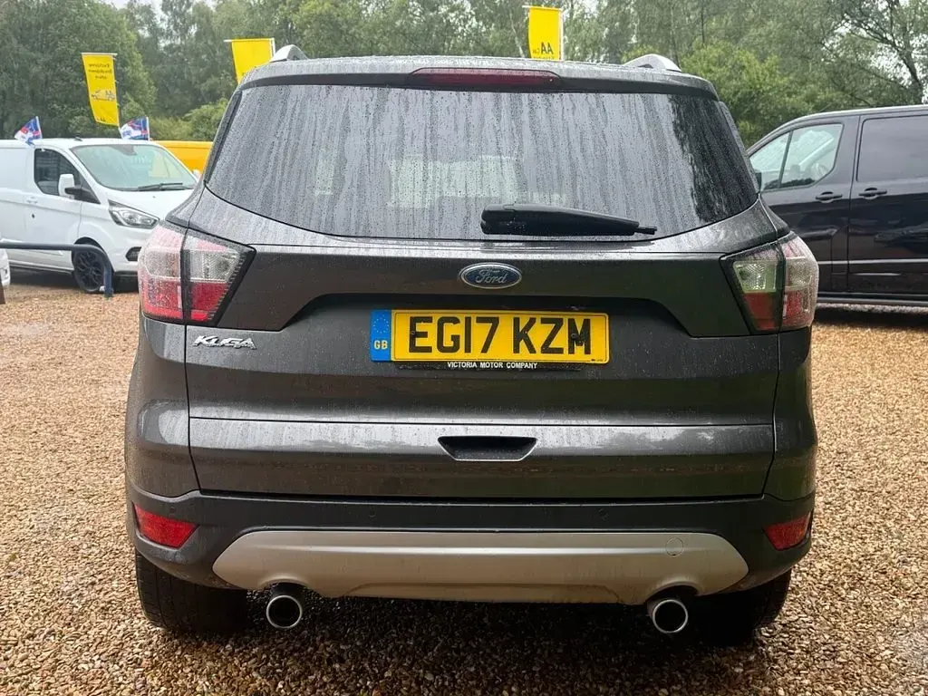 Used Ford Kuga Titanium 120 HP (88 kW) 2017 Grey SUV